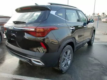 KIA SELTOS HI 4X2 AUTOMATIC 1.6L LEATHER SEATS , SUNROOF , 2023 MY