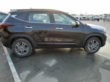 KIA SELTOS HI 4X2 AUTOMATIC 1.6L LEATHER SEATS , SUNROOF , 2023 MY