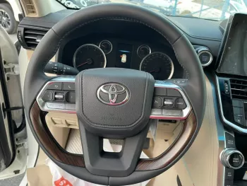 TOYOTA LAND CRUISER 3.3L GXR TWIN TURBO DIESEL 2022