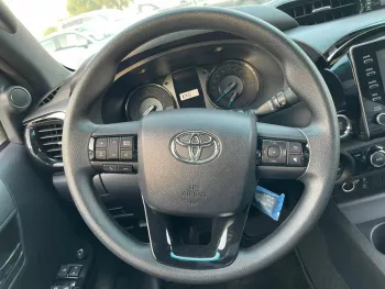 TOYOTA HILUX ADVENTURE 4.0L FULL OPTION AUTOMATIC PETROL 2021