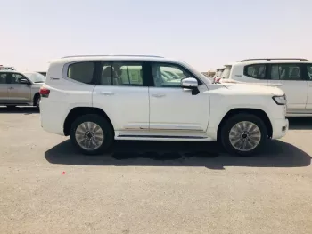TOYOTA LAND CRUISER 3.3L TWIN TURBO VX DIESEL 2022