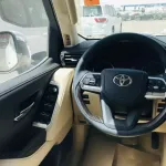 TOYOTA LAND CRUISER 3.3L TWIN TURBO VX DIESEL 2022 - Thumbnail 13