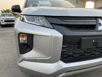 MITSUBISHI L200 SINGLE CABIN BASIC OPTION MANUAL TRANSMISSION 2022