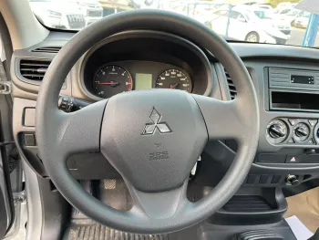 MITSUBISHI L200 SINGLE CABIN BASIC OPTION MANUAL TRANSMISSION 2022