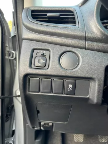MITSUBISHI L200 2.4L DOUBLE CABIN FULL OPTION MANUAL TRANSMISSION DIESEL 2022