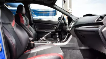 Subaru sti wrx 2015 64000 k m