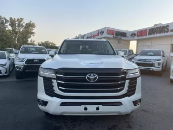 Toyota Land Cruiser GXR L300 3.5l Twin Turbo 2022