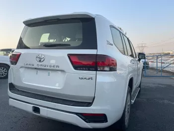 Toyota Land Cruiser GXR L300 3.5l Twin Turbo 2022