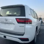 Toyota Land Cruiser GXR L300 3.5l Twin Turbo 2022 - Thumbnail 6