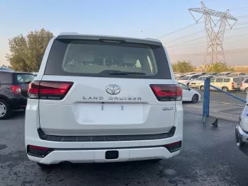 Toyota Land Cruiser GXR L300 3.5l Twin Turbo 2022