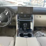 Toyota Land Cruiser GXR L300 3.5l Twin Turbo 2022 - Thumbnail 10