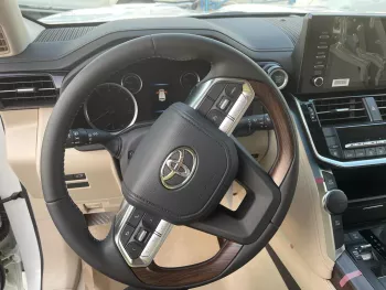Toyota Land Cruiser GXR L300 3.5l Twin Turbo 2022