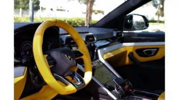 LAMBORGHINI URUS 2020 GCC SPECS WHITE COLOR