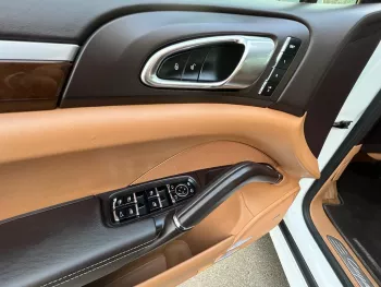 Porsche Cayenne GTS 2014 V8