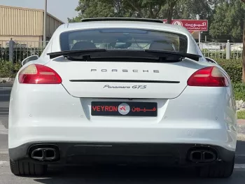 Porsche panmera gts v8 2013