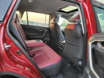 TOYOTA RAV4 XLE FULL OPTIONS 2019