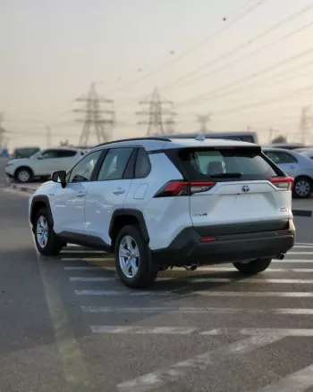 TOYOTA RAV4 XLE FULL Option 2.5 2021