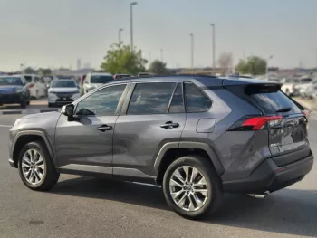 TOYOTA RAV4 XLE PREMIUM GREY 2021