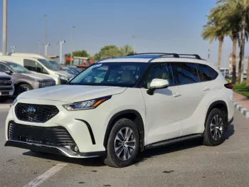 Toyota Highlander xle 2021 petrol 2.5l