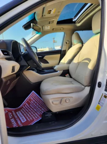 Toyota Highlander xle 2021 petrol 2.5l