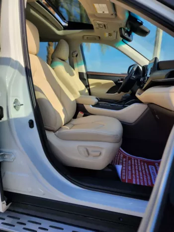 Toyota Highlander xle 2021 petrol 2.5l