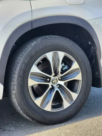 Toyota Highlander xle 2021 petrol 2.5l