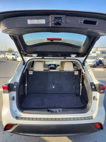 Toyota Highlander xle 2021 petrol 2.5l