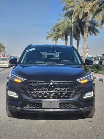 Hyundai Tucson black 2021 model 4 cylinder