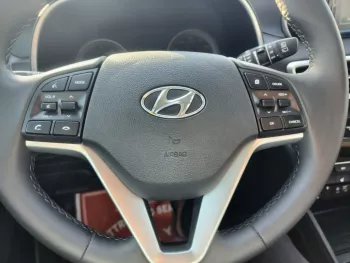 Hyundai Tucson black 2021 model 4 cylinder