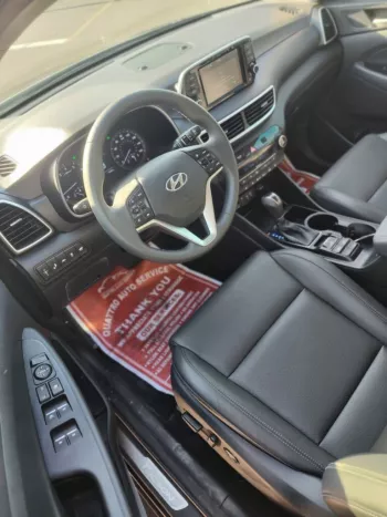 Hyundai Tucson black 2021 model 4 cylinder