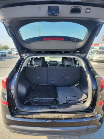 Hyundai Tucson black 2021 model 4 cylinder