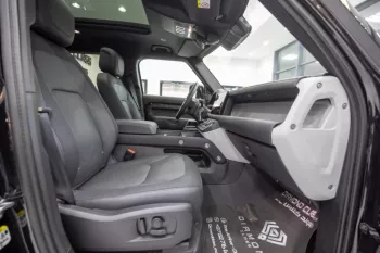 Land Rover Defender 110 X Dynamic HSE 2023