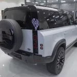 Land Rover Defender 110 HSE P400e 2022 - Thumbnail 4