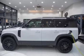 Land Rover Defender 110 HSE P400e 2022