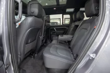 Land Rover Defender 110 X Dynamic SE P400e 6Seater 2023