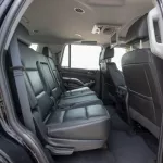 GMC Yukon SLT Full option 2019 GCC - Thumbnail 16