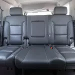GMC Yukon SLT Full option 2019 GCC - Thumbnail 17