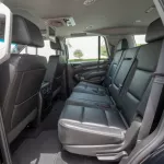 GMC Yukon SLT Full option 2019 GCC - Thumbnail 18