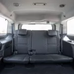 GMC Yukon SLT Full option 2019 GCC - Thumbnail 21