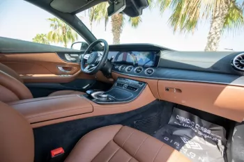 Mercedes Benz E300 Coupe AMG Panoramic Full Option
