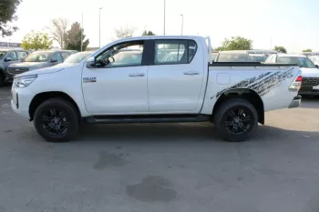 Toyota Hilux SR5 4×4 Diesel