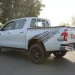 Toyota Hilux SR5 4×4 Diesel - Thumbnail 5