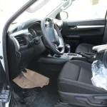 Toyota Hilux SR5 4×4 Diesel - Thumbnail 6
