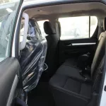 Toyota Hilux SR5 4×4 Diesel - Thumbnail 8