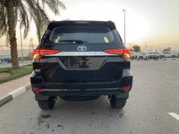 TOYOTA FORTUNER 2.4L 4x4 DIESEL 7 STR 2022MY EXPORT ONLY