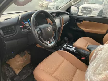 TOYOTA FORTUNER 2.4L 4x4 DIESEL 7 STR 2022MY EXPORT ONLY