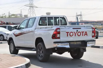 Toyota HIULX GLXS 2.4L Diesel SR5 2022 GCC 0KM EXPORT