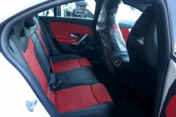 Mercedes Benz CLA250 2022 0km GCC