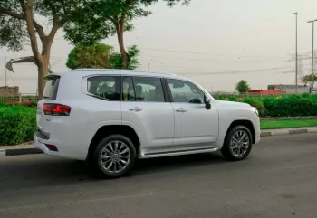 Toyota Land Cruiser VXR 3.5 2022 GCC