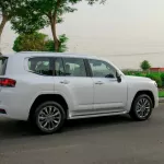 Toyota Land Cruiser VXR 3.5 2022 GCC - Thumbnail 4